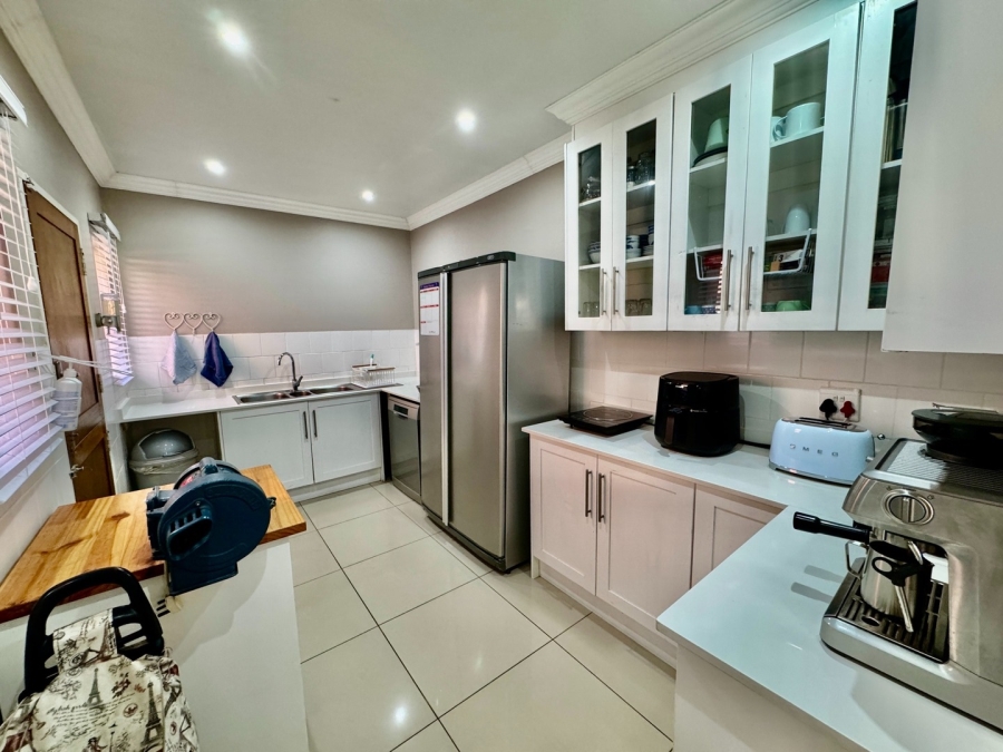 5 Bedroom Property for Sale in Mooivallei Park North West